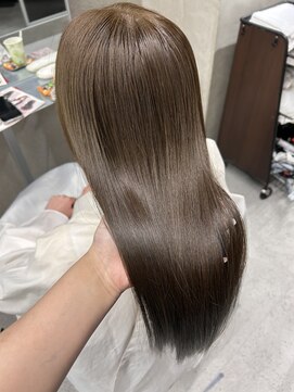 アヴァンス 西田辺(AVANCE.) オリーブベージュ/髪質改善トリートメント【西田辺・阿倍野】