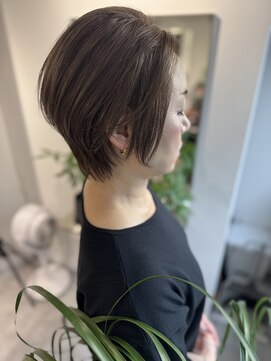 レヴリー(reverie) 大人ショートブリーチなしカラー40代50代小顔ボブ西長堀