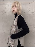 ナチュラルブロンド　ハイレイヤーボブ