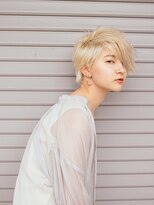 フィノ(PHINO)&nbsp;ロングバングなショートスタイル