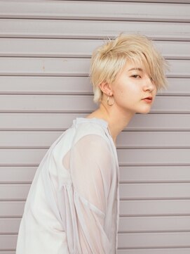 フィノ(PHINO) ロングバングなショートスタイル