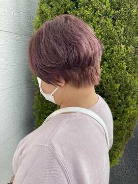 ノルン バイ シェリッシュ(Norn by sheriche) ピンクベージュ×マッシュショート