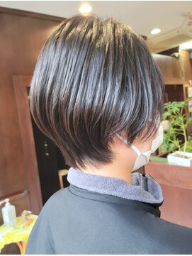 アイズウェスト(I's WEST) ショート/似合わせカット/ヘアカラー/ヘッドスパが人気/函館