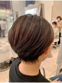 ショートボブ