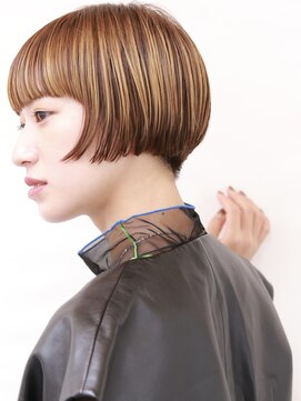 ピークアブー 銀座中央通り(PEEK-A-BOO) オシャレ度UP！ミニマムなショートボブ