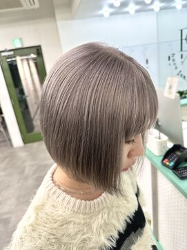 エイト 川崎店(EIGHT) ハイトーングレージュ［川崎］