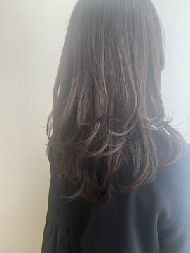 ツイギー 千舟店(TWiGGY) レイヤーカット×暗髪カラー