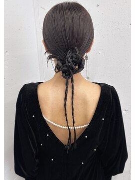 ソーソー(SoSo) 《SoSo》お呼ばれアレンジ×三つ編みアレンジ