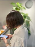 大人シンプル×ツヤボブスタイル