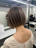 ハイライトバレイヤージュダブルカラーショートカット30代40代