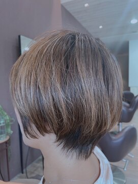 フレイズ(Frays) 小顔カット　ショートボブスタイル