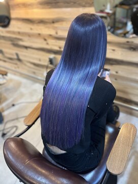 クオン(kuon) こだわりの配色♪透明感のある深い青！【シールエクステ】