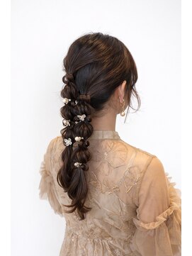 ビーワールド(B WORLD) ヘアアレンジ/編みおろしツイン結婚式ヘア成人式ヘアカチモリ