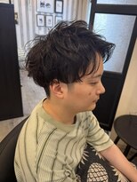 ジェコ ヴェール 祐天寺(gecko.vert)&nbsp;無造作パーマ　刈り上げアップバング