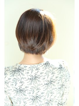 アエレ(Aere) 【Aere池袋】☆ショートボブ×ヌードカラー☆小林正重