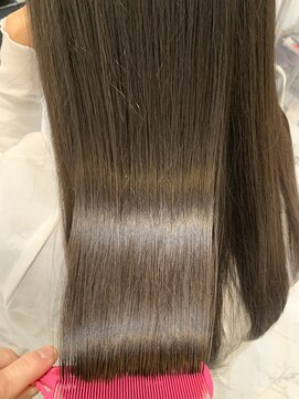 エスカーラ 表参道(THE ESCALA) @m_ayu/くびれヘアー/タビラマユミ