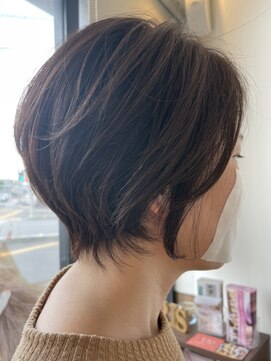 ヘアアンドスパ アイリス hair&spa Iris 【南鳩ヶ谷1分☆30代からの本格サロン】大人ショート