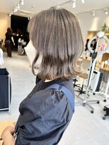 トリート 浦安店(TREAT)&nbsp;カーキベージュ+くびれボブ_TREAT