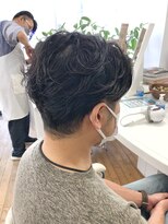 ヘッズ 本八幡店(HEADS)&nbsp;MEN'S HAIR  センターパート　ツイストスパイラル　コンマヘア
