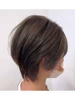 フフ 味鋺店(FuFu)&nbsp;シャドールーツ×グレージュ×ショート