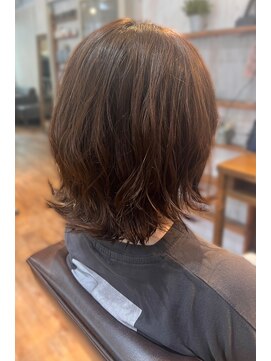 カミビトグロウ(kamibito glow) 大人可愛い大人美人小顔カットミディアムショコラアッシュ