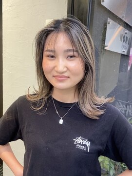 ノラ ウメダ(NORA UMEDA) 【NORA UMEDA 高木】地毛ハイライトカラー