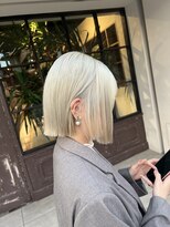 ヘアースタジオ エフ(Hair studio f) ホワイトブロンド