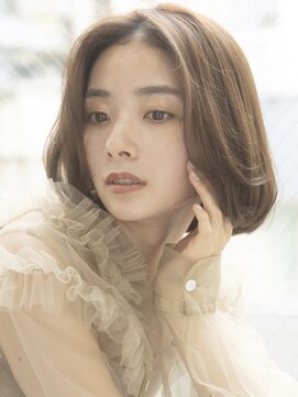 ネリー 銀座(NERIE) 前髪パーマグレーベージュレイヤーボブショート