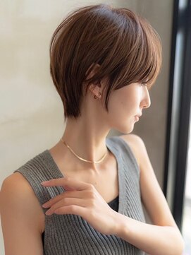 イオ 本厚木(io) 20代30代大人美人ショートボブ/ショートヘア/オリーブベージュ