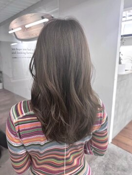 モアナ バイ ヘッドライト大宮店(Moana by HEADLIGHT) Moana【大宮】#レイヤーカット#グレージュ#透明感カラー
