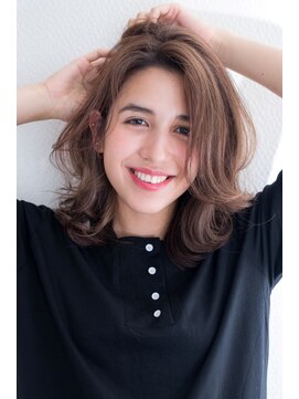 美容室 エクセモ小山 ふんわり大人スタイルミディアム