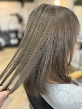 プレイス(+PL@s)の写真/おしゃれ女子必見!!【全員☆イルミナorアンヴィエカラ―+カット¥8800】透明感抜群のあなただけの髪色に♪