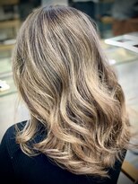 キャラ シャローネ 池袋(Chara Chalone)&nbsp;ハイライトピンクアッシュベージュレイヤーカット個性派ちゃん