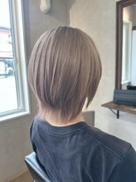 アルレン(Allen)&nbsp;ミルクティーベージュ【宇都宮/ダブルカラー/ブロンド】