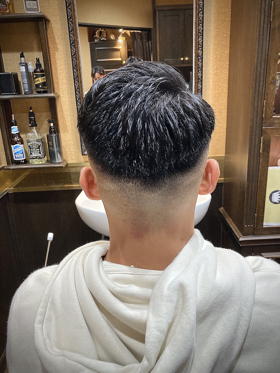 七三分け　スキンフェード　ポマード　新潟フェードカット　女池