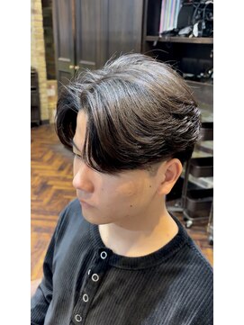 モナン 新宿(Monan) 毛流れセンターパート