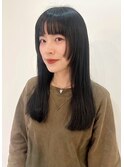 顔まわりレイヤー×パッツン前髪