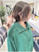 外ハネショートウルフ レイヤーカット 簡単スタイリング