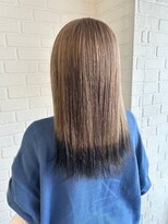 サロン デュッカ(Salon Duka) ベージュ×ブラック