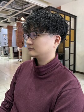 メンズサロンバムオム 名古屋栄店(MEN’S SALON BAMM HOMME) 動き際立つツイスパマッシュ