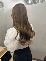 カミエ(kamie) ツヤ感が際立つブラウンロング×質感調整カット