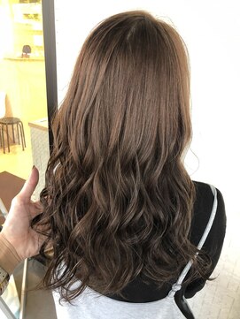 テラスヘア(TERRACE hair) ミルキーベージュ×艶巻き