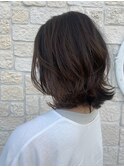 ナチュラルな大人外はねレイヤーボブ