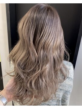 アライブ キチジョウジ(ALIVE Kichijoji) 小顔セミウェットウェーブハイライトカラーオリーブカラー