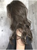 オリーブグレージュ レイヤーカット 透明感カラー