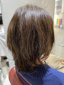 エム インターナショナル 春日部本店(EMU international) 軽さのあるレイヤーのパーマスタイル