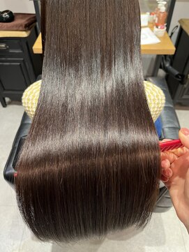 ライフ(LIFE) 髪質改善ヘアエステ/縮毛矯正/ストレート/イメチェン/フェミニン