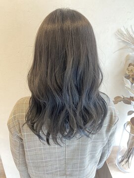 イソラヘアアトリエ(Isola hair atelier) 【Isola】アッシュ×ミディアム