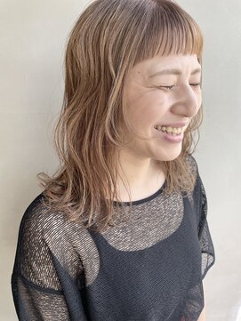 ヘアー アイス 御器所本店(HAIR ICI) 30代40代ブリーチオン眉パッツン前髪インナーカラーベージュ