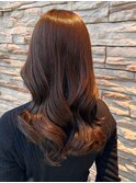 ナチュラル大人可愛いウェーブロングマロンブラウンヘアカラー